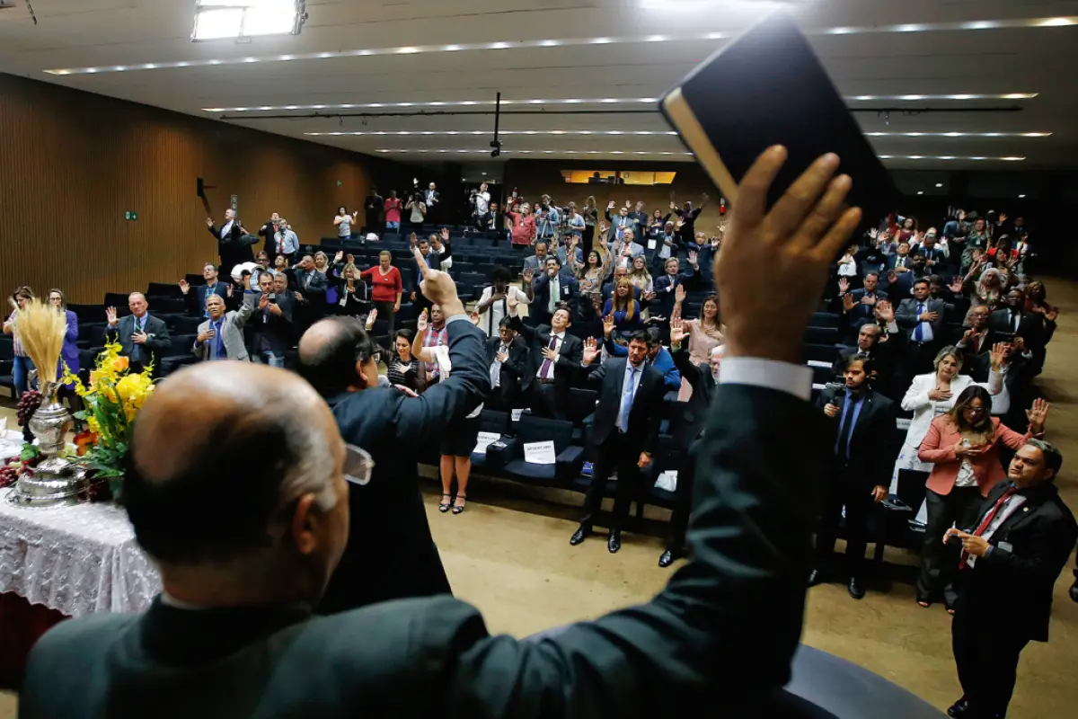 Evangélicos e o PL das fake news
