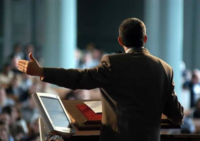 Isenção do IR de Líderes Religiosos e os desafios da esquerda