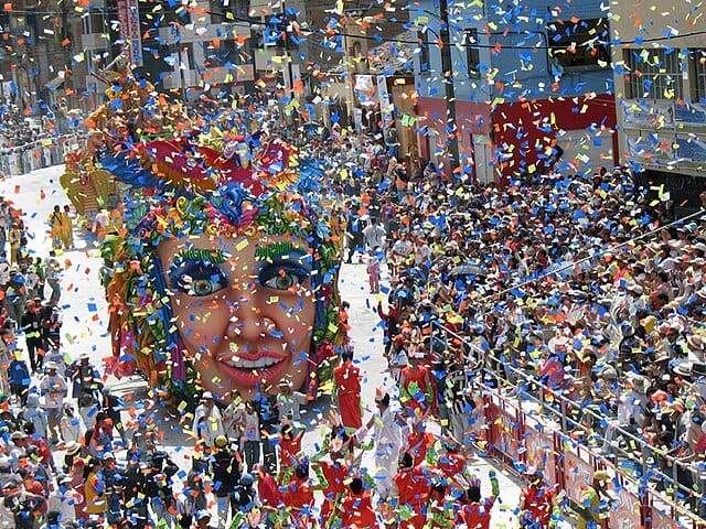 A Vivência Evangélica diante do Carnaval Brasileiro: Reflexões e Perspectivas