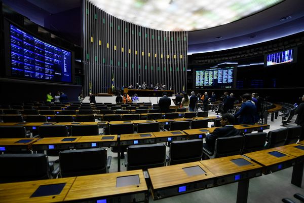 PL das Fake News escancara a falta de estratégia de comunicação com evangélicos