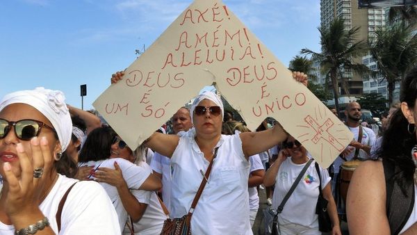 Agressão em nome da religião: casos de intolerância no Brasil