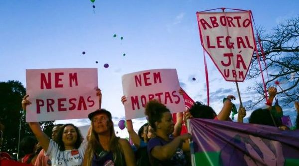Vozes divergentes: Evangélicos no debate sobre a descriminalização do aborto no Brasil