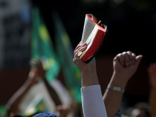 “Beyond Brazilian Day”: Sobre Os Evangélicos Brasileiros Em Nova Iorque